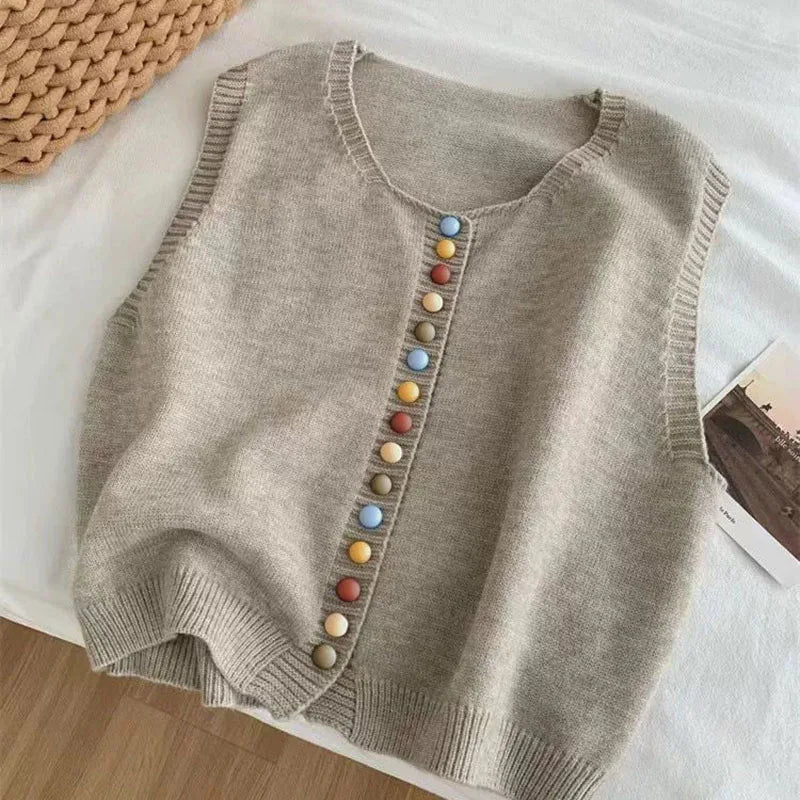 Die Maribel | Strickweste für Damen mit Farbtasten und Rundhalsausschnitt