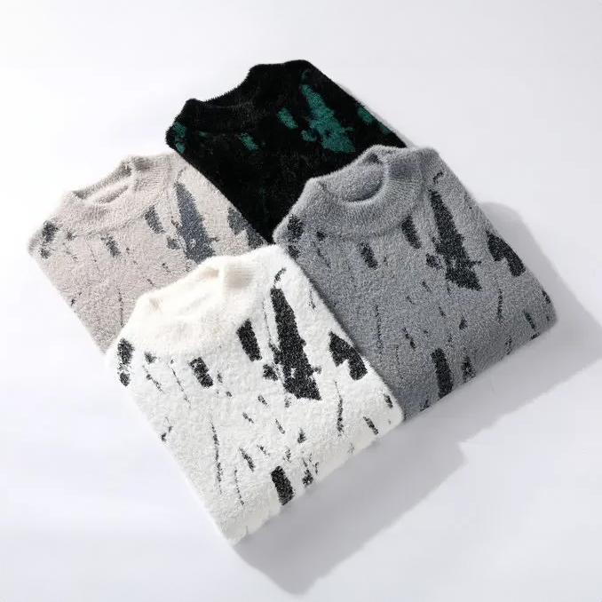 Erik | Designer Strickware für Herren mit Rundhalsausschnitt und langen Ärmeln