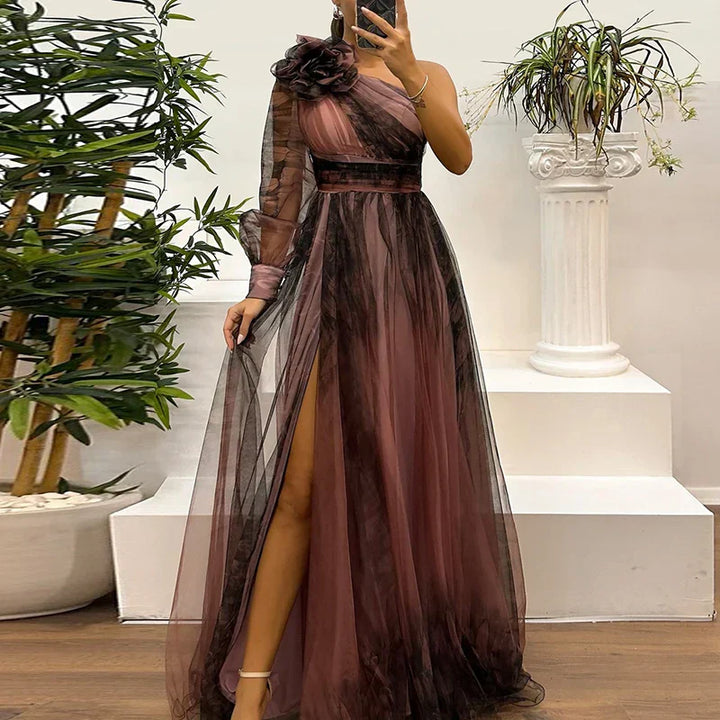 Sienna | Trendy Maxikleid für Damen mit einem Schulter und Netzdruck