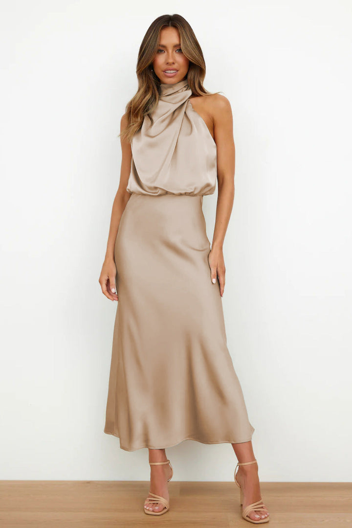 Carlina | Langes Maxikleid für Damen mit Halterneck und Neckholder-Ausschnitt