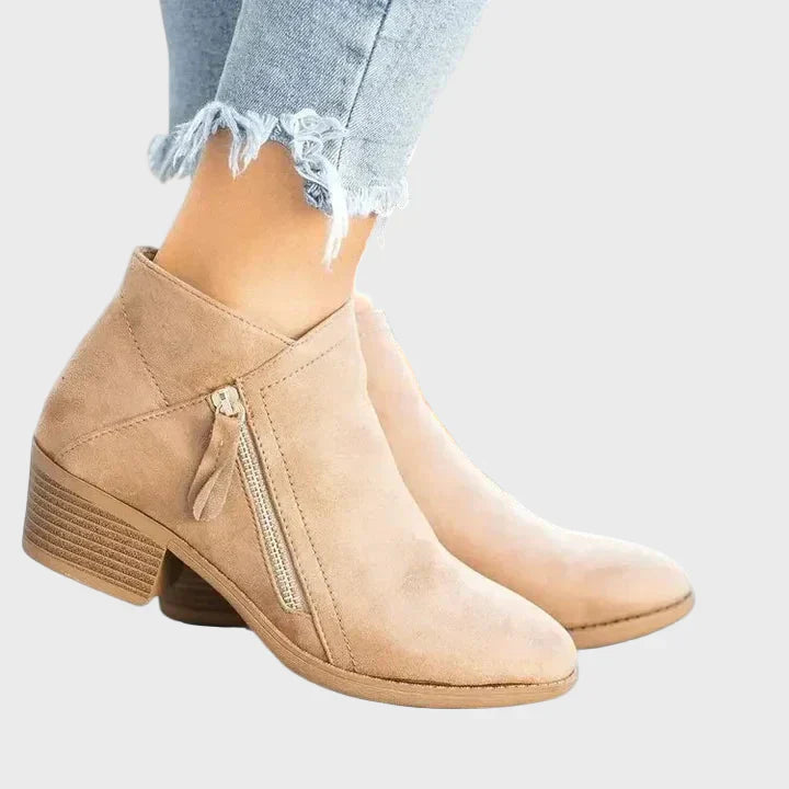 Maya | Orthopädische Stiefel