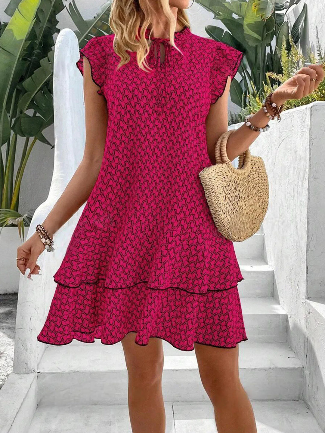 LUCY | Elegantes Kleid mit kurzen Ärmeln