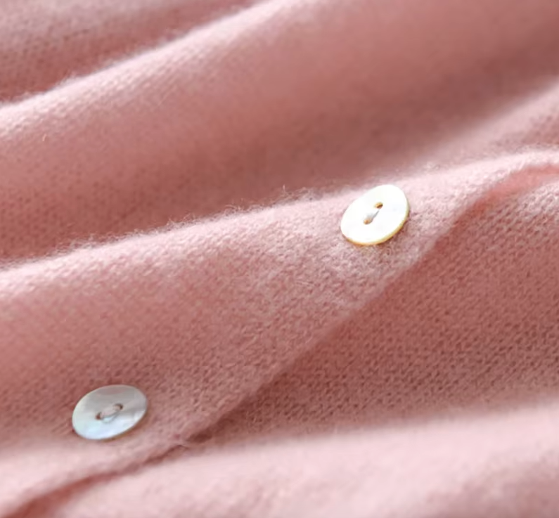 Paige | Cozy Cardigan für Damen mit V-Ausschnitt und langen Ärmeln