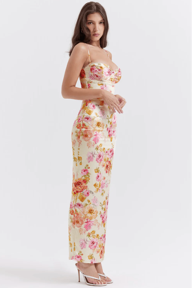 Selene | Charmantes Blumenkleid für Damen mit Spaghettiträgern