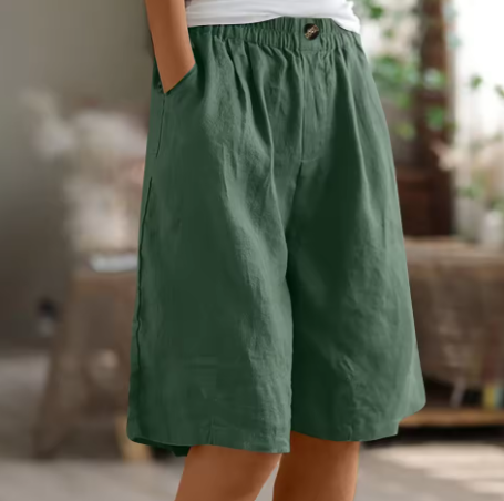 Hana | Weite Freizeitshorts für Damen mit mittlerem Bund