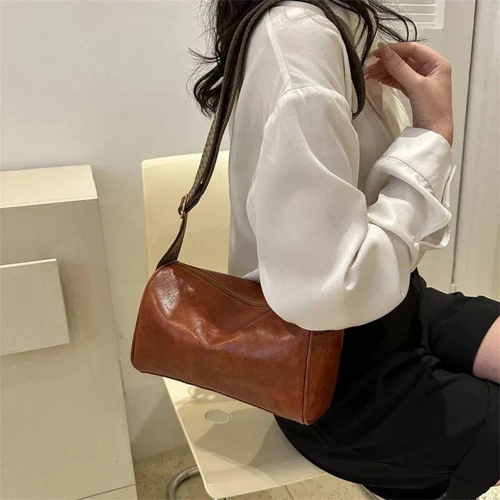 Bergfrid | Stylische Umhängetasche für Damen mit modernem Riemen