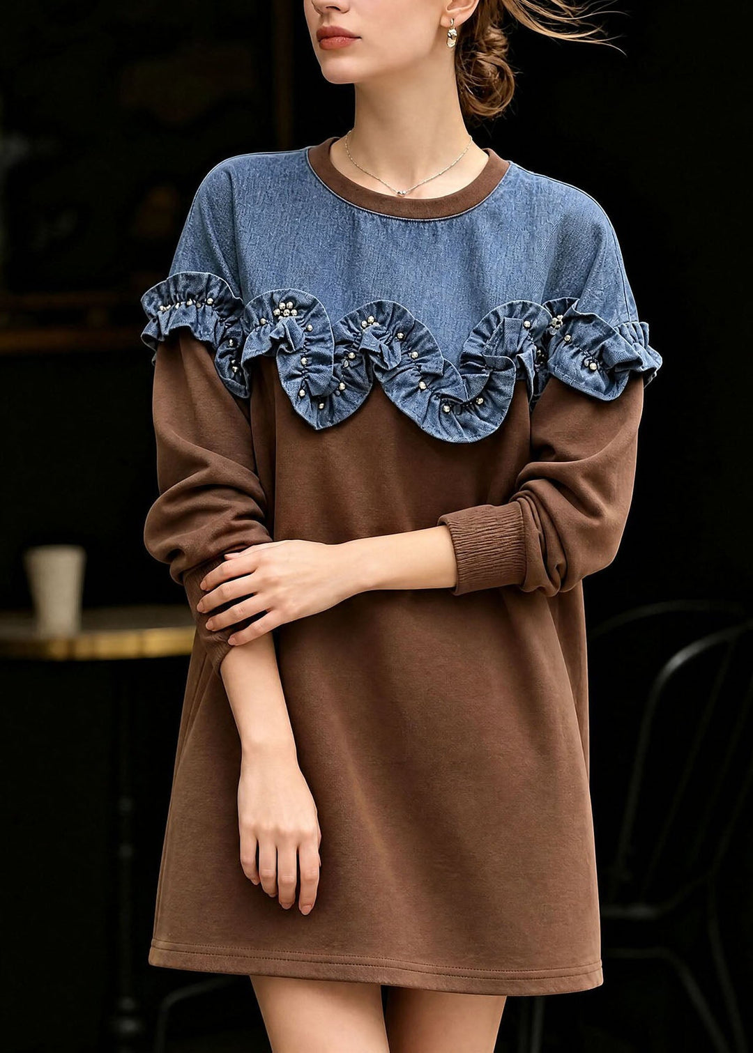 Pull pour femme à col rond et à volants