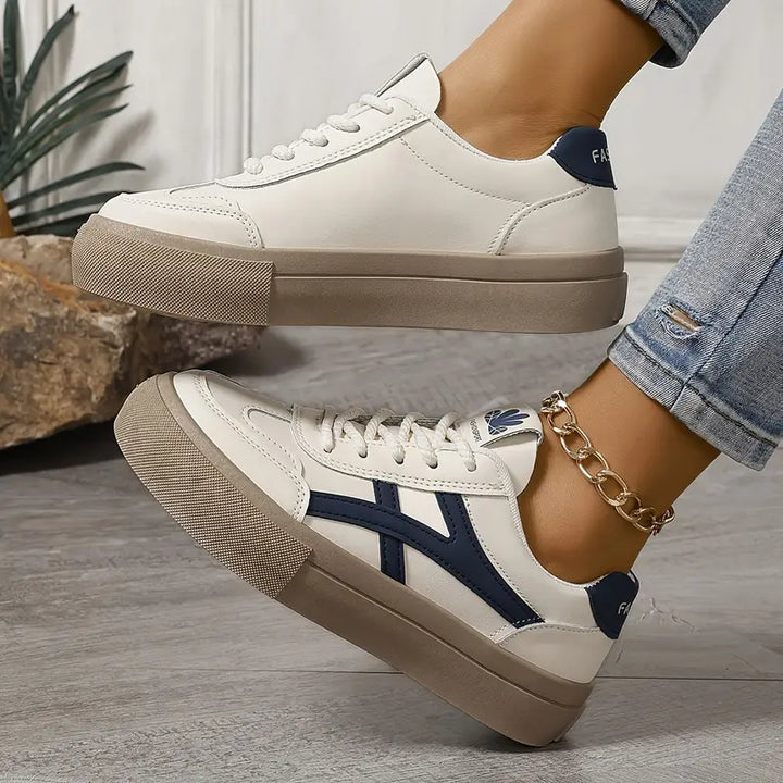 Nina | Orthopädische Sneaker für Damen mit niedrigem Absatz