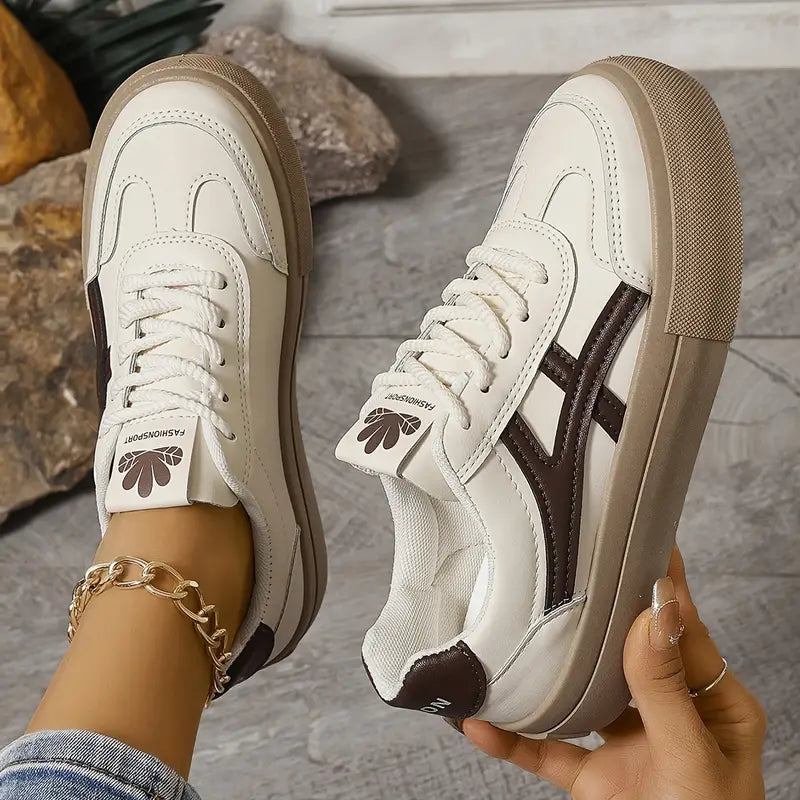 Nina | Orthopädische Sneaker für Damen mit niedrigem Absatz