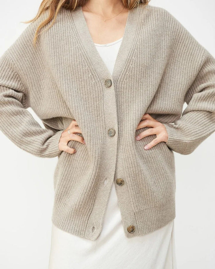 Marian | Gemütlicher Cardigan für Damen mit V-Ausschnitt und langen Ärmeln