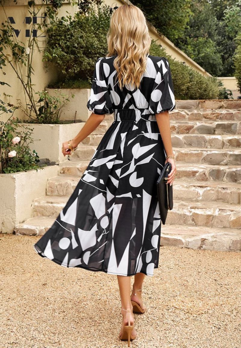 Arianne | Elegantes Midikleid für Damen mit Blumenmuster und V-Ausschnitt