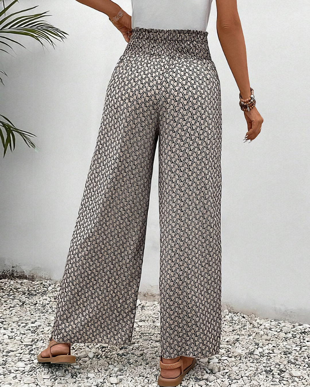 Noor | Entspannte Weite Hose für Damen mit hohem Bund