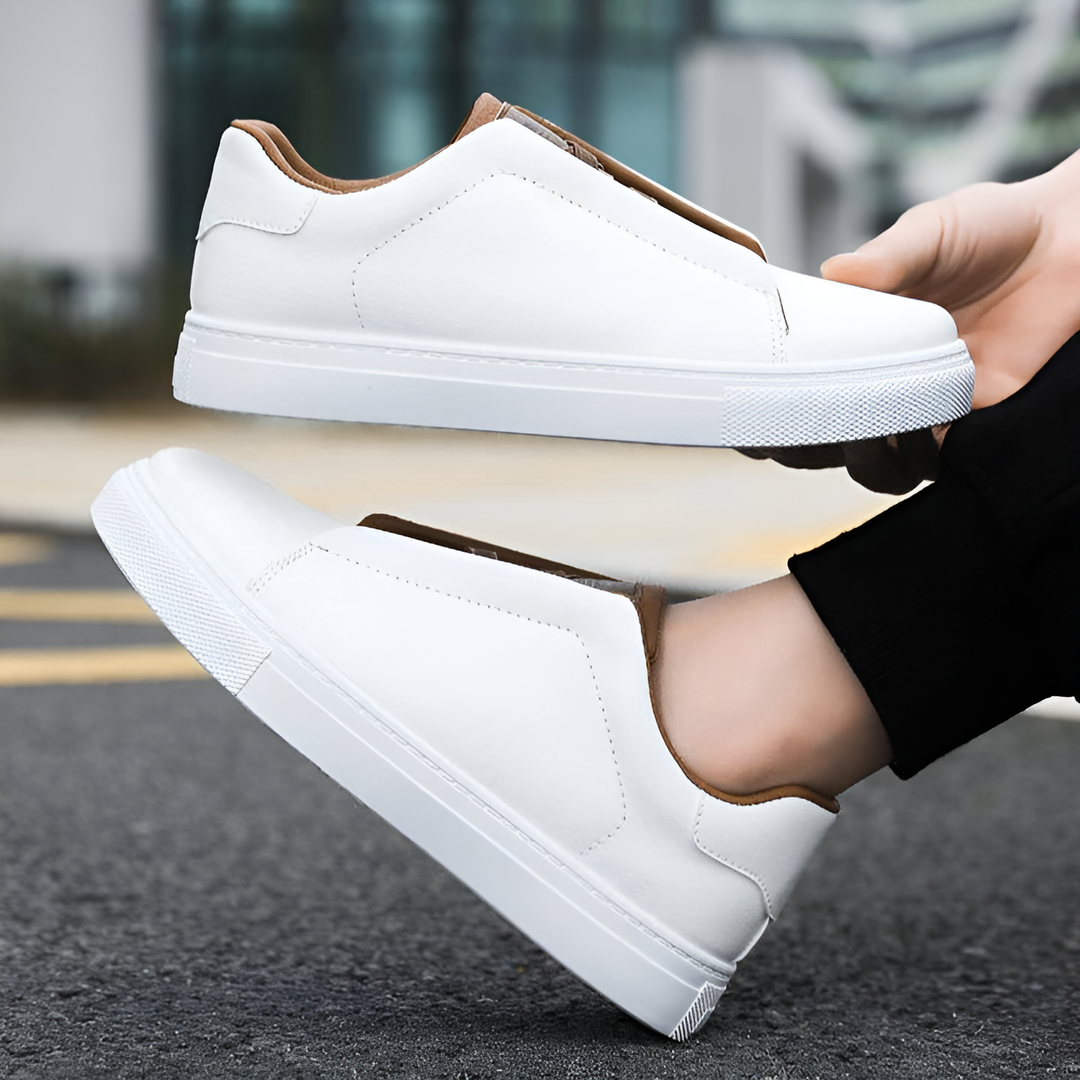 Bernardo | Chic Turnschuhe für Herren mit flachem Absatz