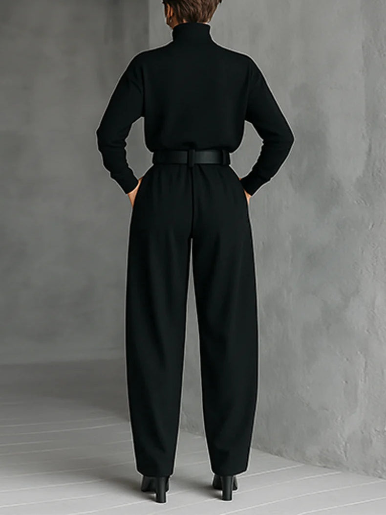 Schwarzes Rollkragenoberteil für Damen mit langen Ärmeln und gerade geschnittene Hose mit Gürtel