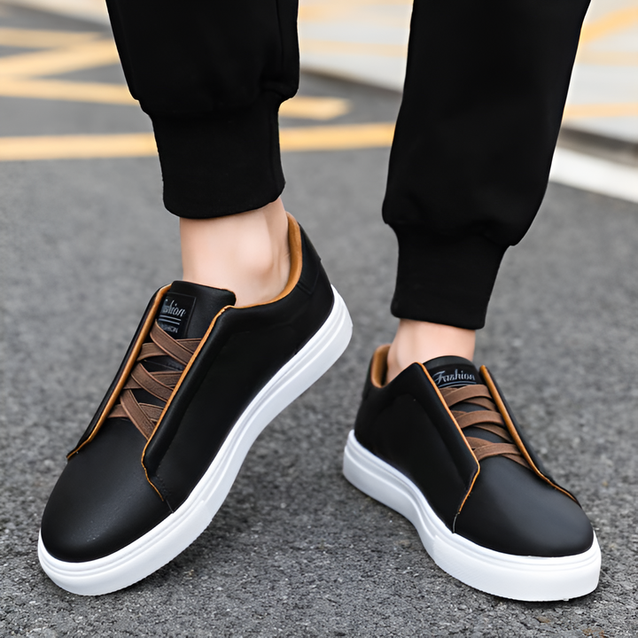 Bernardo | Chic Turnschuhe für Herren mit flachem Absatz