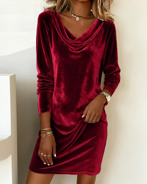 Frosina | Lässiges Velourkleid für Damen mit entspannter Passform