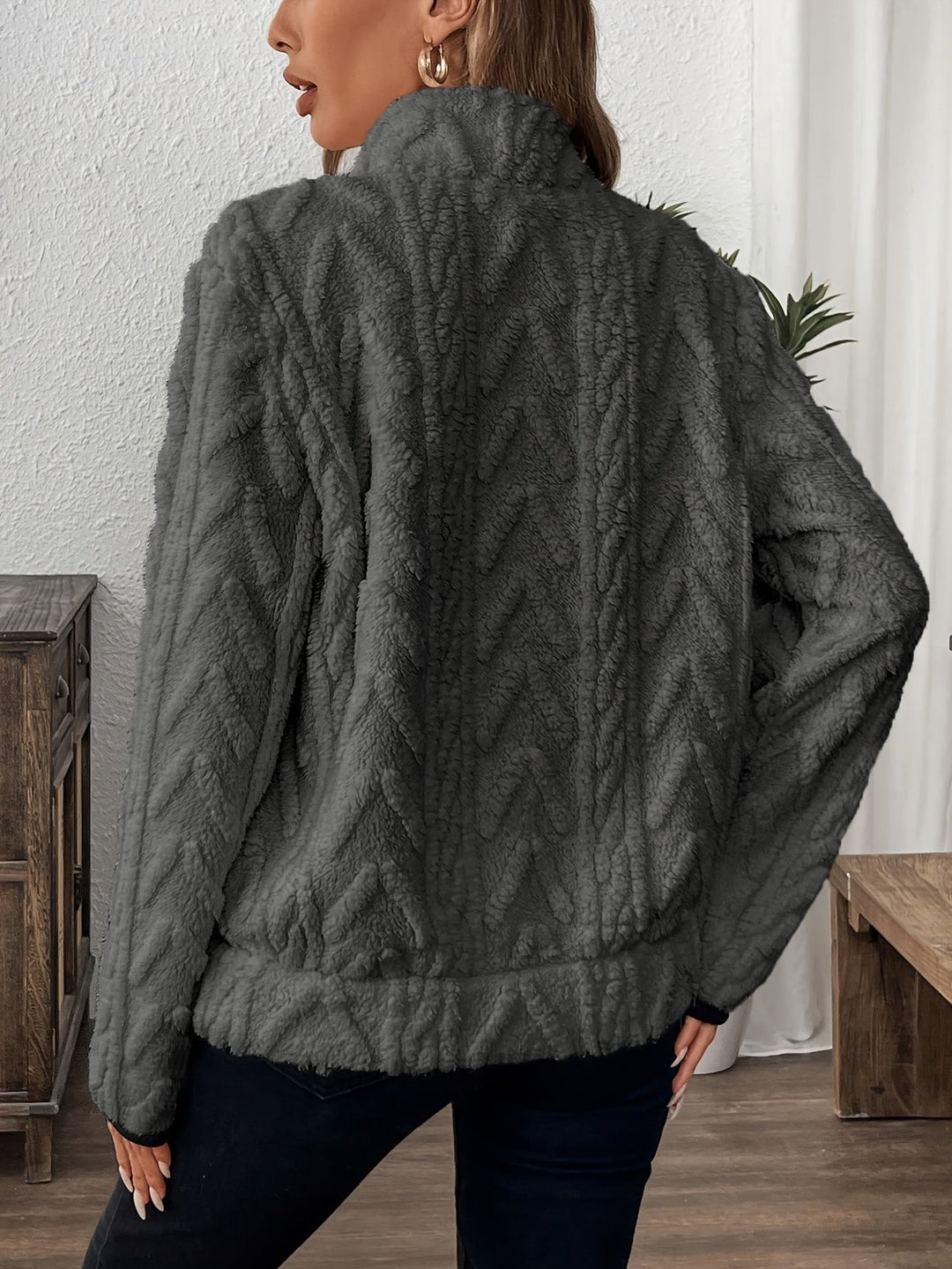 Nancy | Flauschiger Pullover für Damen mit Rundhalsausschnitt und langen Ärmeln