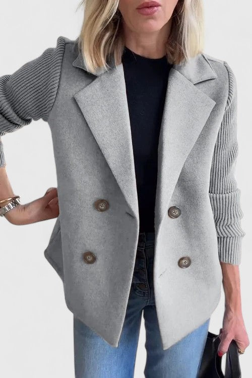 Sophie | Damen Blazer mit Knöpfen und Strickärmeln