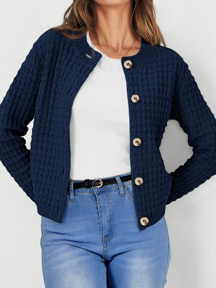 Harper | Strickjacke für Damen mit Knopfleiste und Rundhalsausschnitt