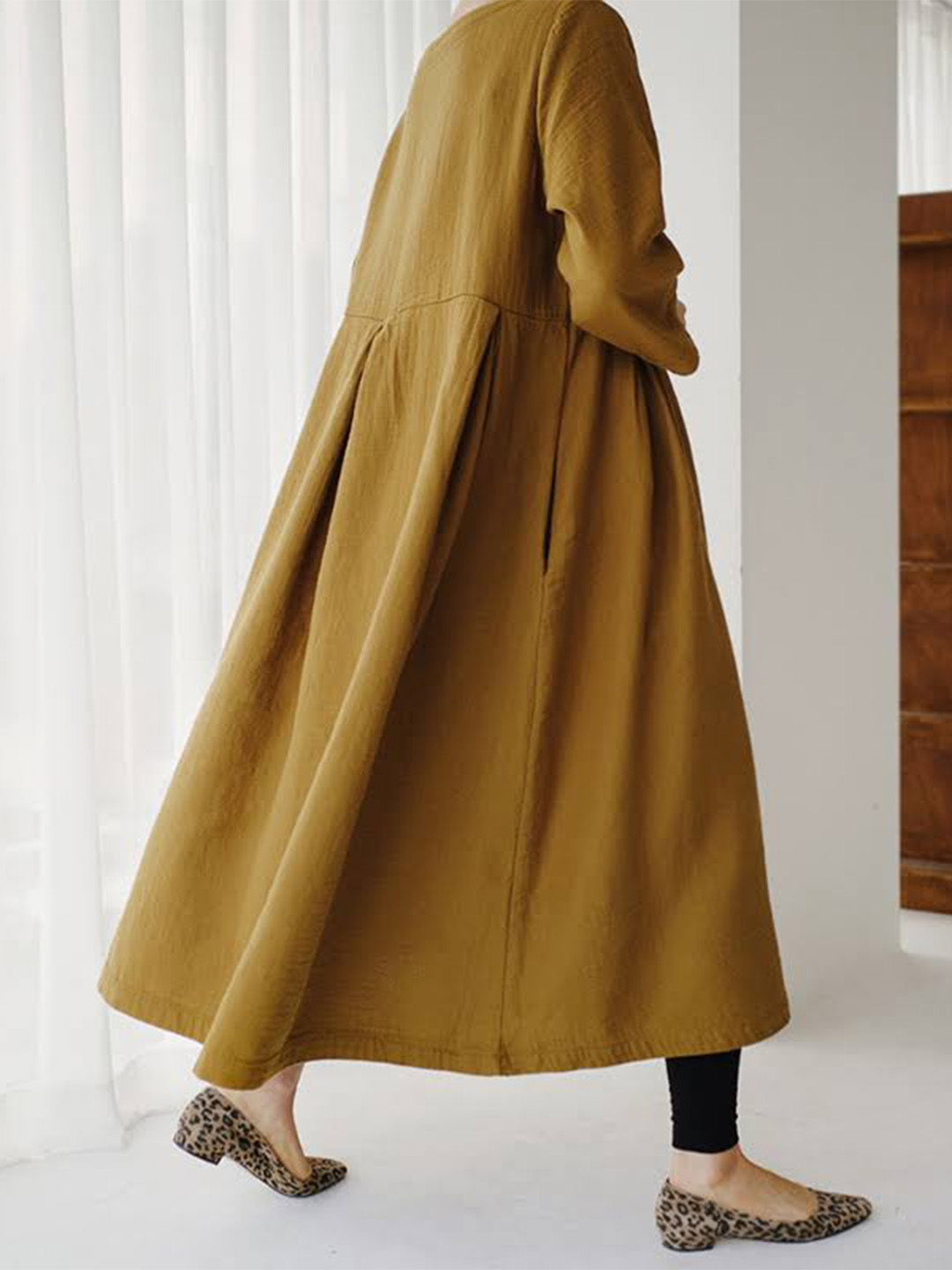 Ella | Lockeres Midikleid für Damen mit Seitentaschen und Rundhalsausschnitt