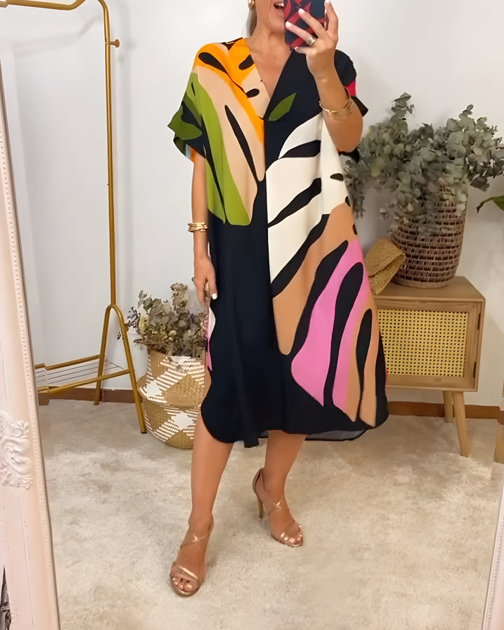 Rianna | Kleid für Damen mit abstraktem Druck, V-Ausschnitt und kurzen Ärmeln