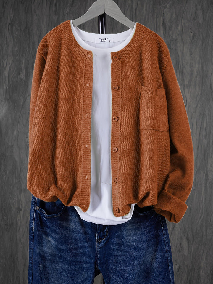 Helene | Damen Strickjacke mit Rundhalsausschnitt, Knöpfen und Tasche