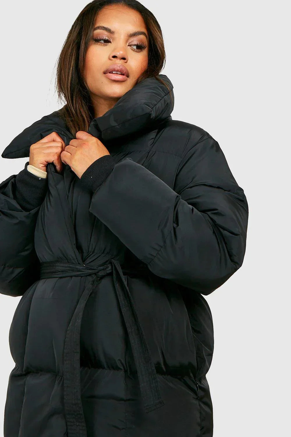 Laura | Elegante Wattierte Jacke für Damen mit langen Ärmeln und Stehkragen