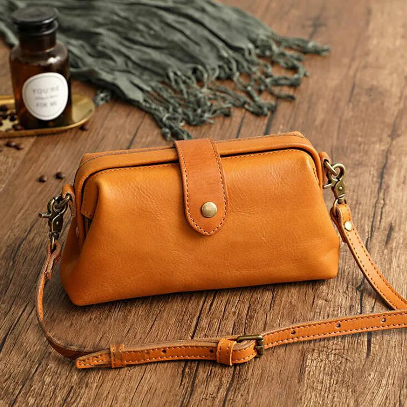 Aafke | Mini-Umhängetasche für Damen