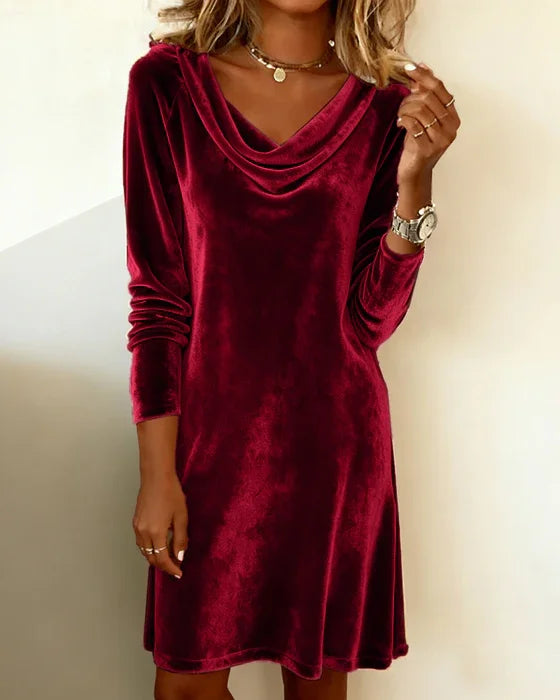 Frosina | Lässiges Velourkleid für Damen mit entspannter Passform