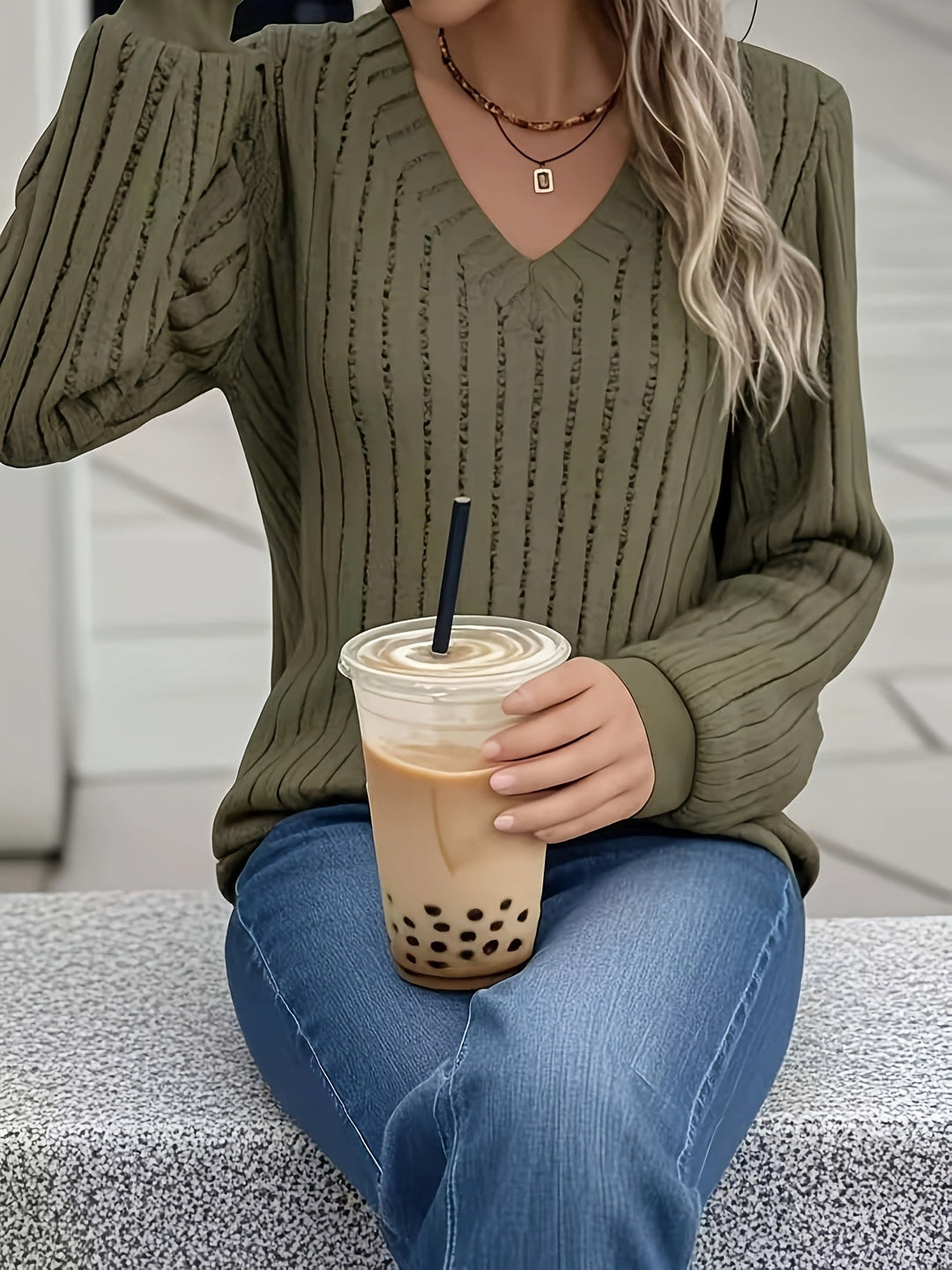 Joan | Stilvolles Ripp-V-Ausschnitt Sweatshirt für Damen