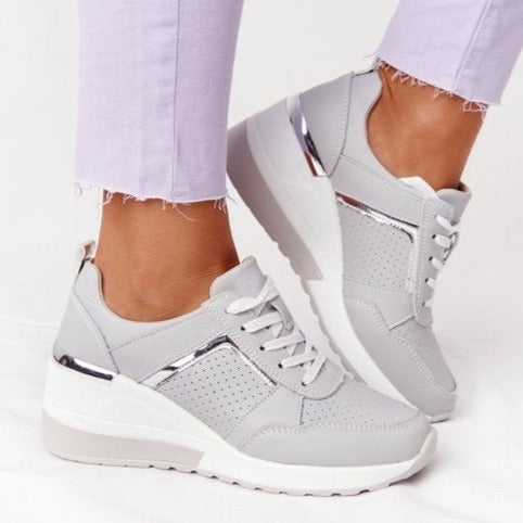 Femmy | Bequeme orthopädische Damenschuhe für Damen mit flachem Absatz