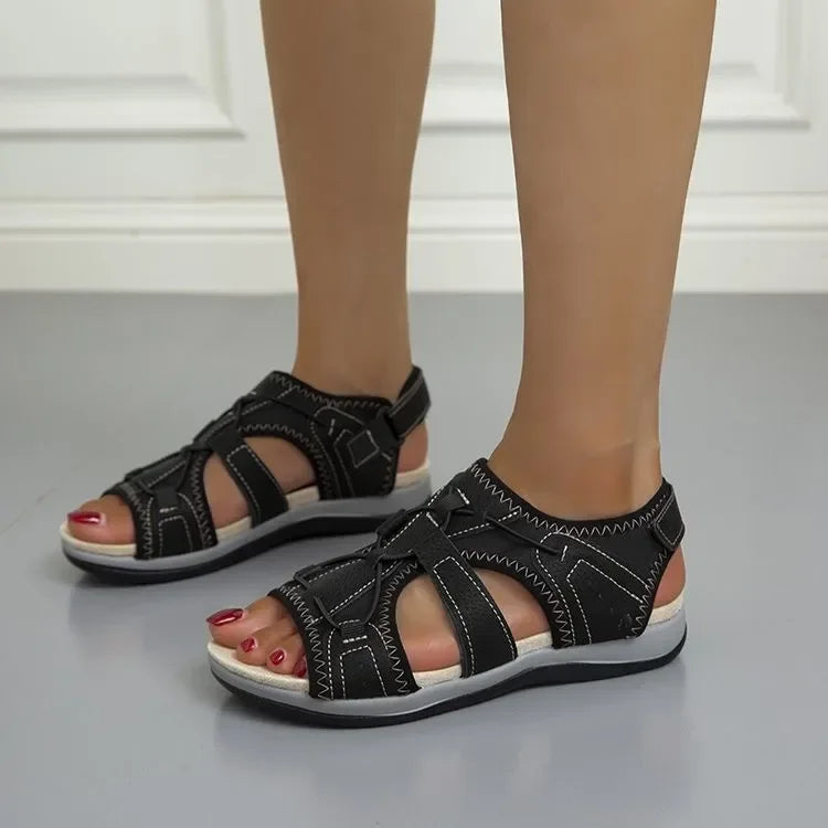 Daphne | Modische, verstellbare Sommersandalen für Damen mit Fußgewölbestütze