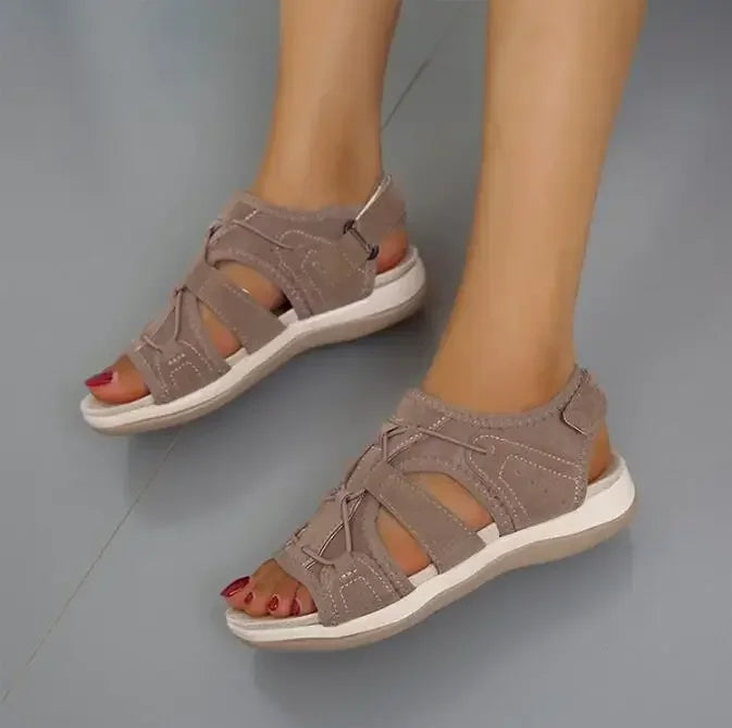 Daphne | Modische, verstellbare Sommersandalen für Damen mit Fußgewölbestütze