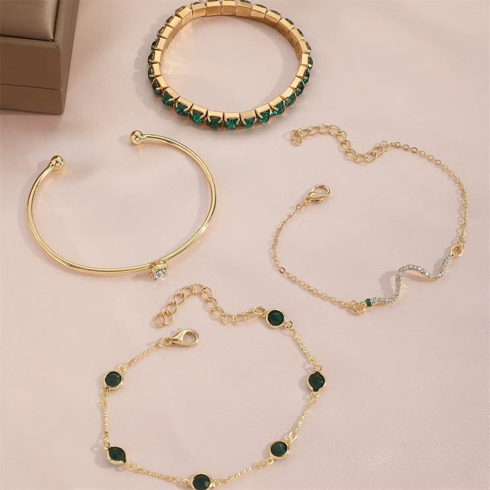 Celeste | Elegantes 4-teiliges Armband-Set für Damen
