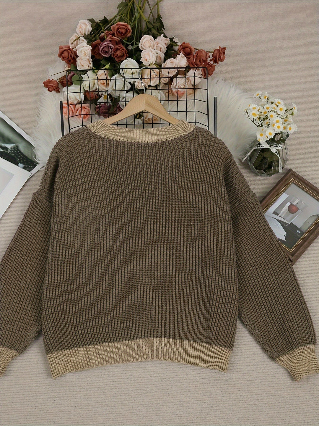 Der Marcelline | Stricktasche-Mantel für Damen mit Rundhalsausschnitt