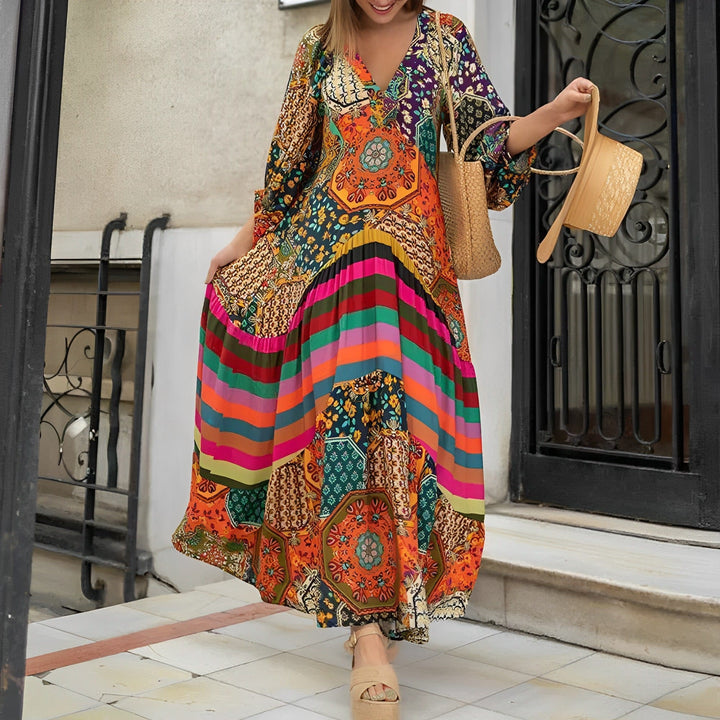 Elegantes Bohemian-Stil Maxikleid für Damen mit V-Ausschnitt und kurzen Ärmeln