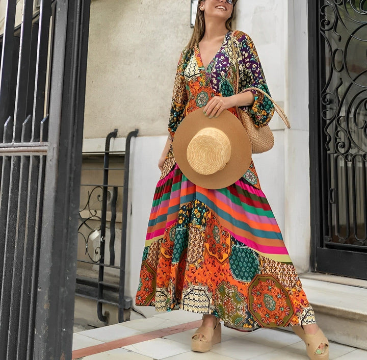 Elegantes Bohemian-Stil Maxikleid für Damen mit V-Ausschnitt und kurzen Ärmeln