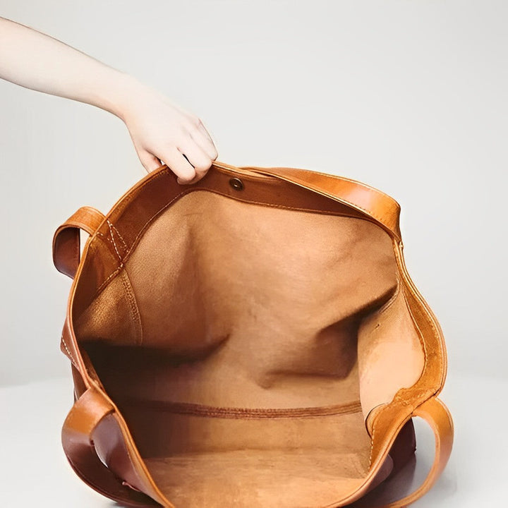 Brynfrid | Klassische Handtasche für Damen mit großzügigem Platz