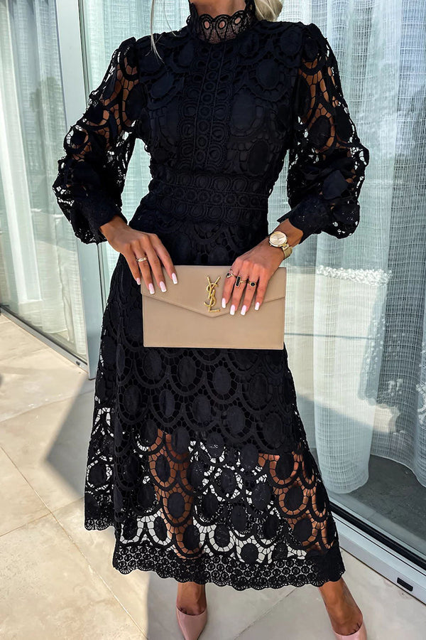 Noor | Romantisches Maxikleid für Damen mit Blumenmuster und Rundhalsausschnitt