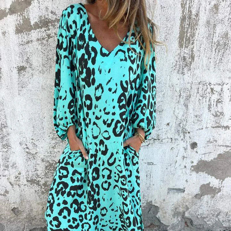Nala | Safari Chic Leopardenkleid für Damen mit V-Ausschnitt und 3/4-Ärmeln