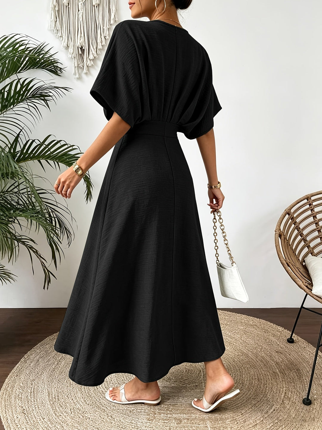 Damen Midikleid mit V-Ausschnitt