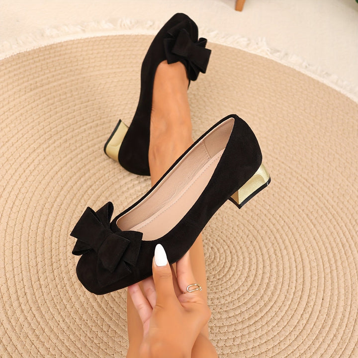 Schicke Damen-Bow-Schuhe mit stylischen dicken Absätzen