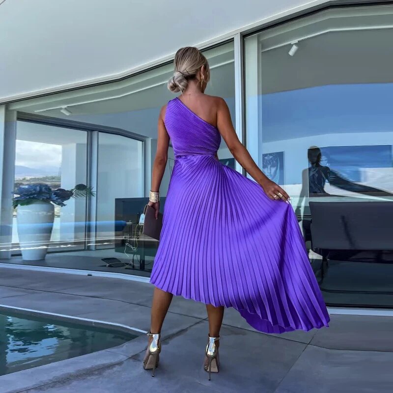 Loredane | Midikleid für Damen mit asymmetrischem Ausschnitt und langen Ärmeln