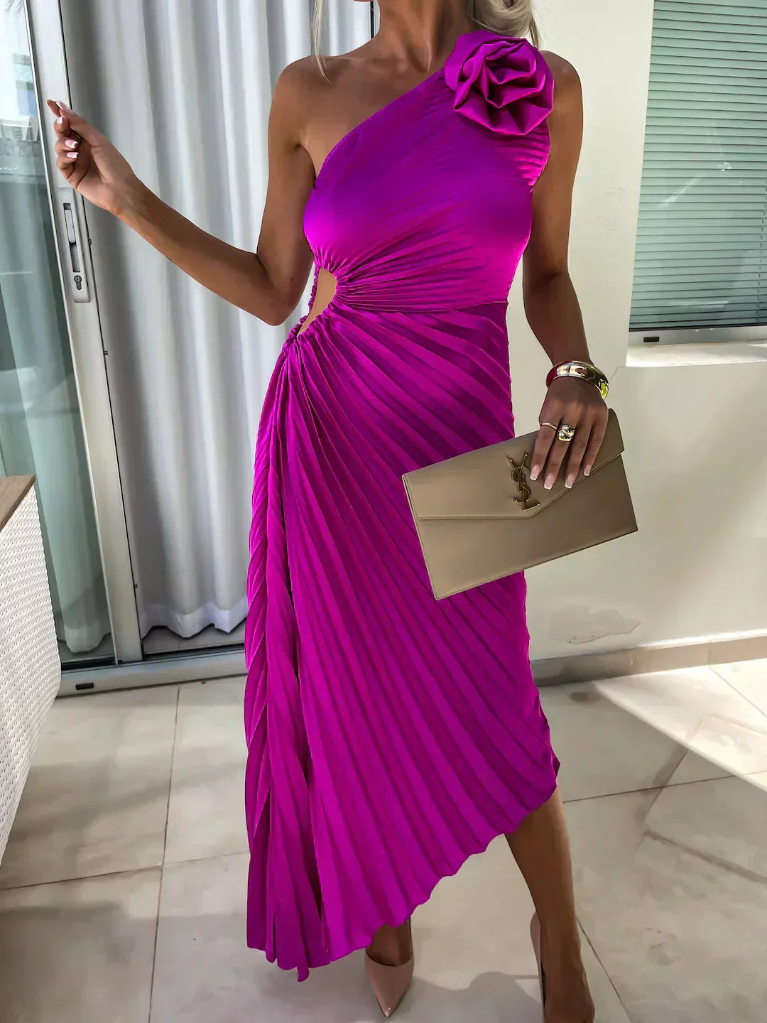 Camila | Romantisches Blumenkleid für Damen mit asymmetrischem Ausschnitt