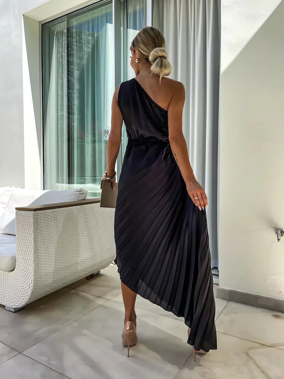 Camila | Romantisches Blumenkleid für Damen mit asymmetrischem Ausschnitt