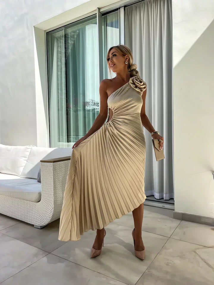 Camila | Romantisches Blumenkleid für Damen mit asymmetrischem Ausschnitt