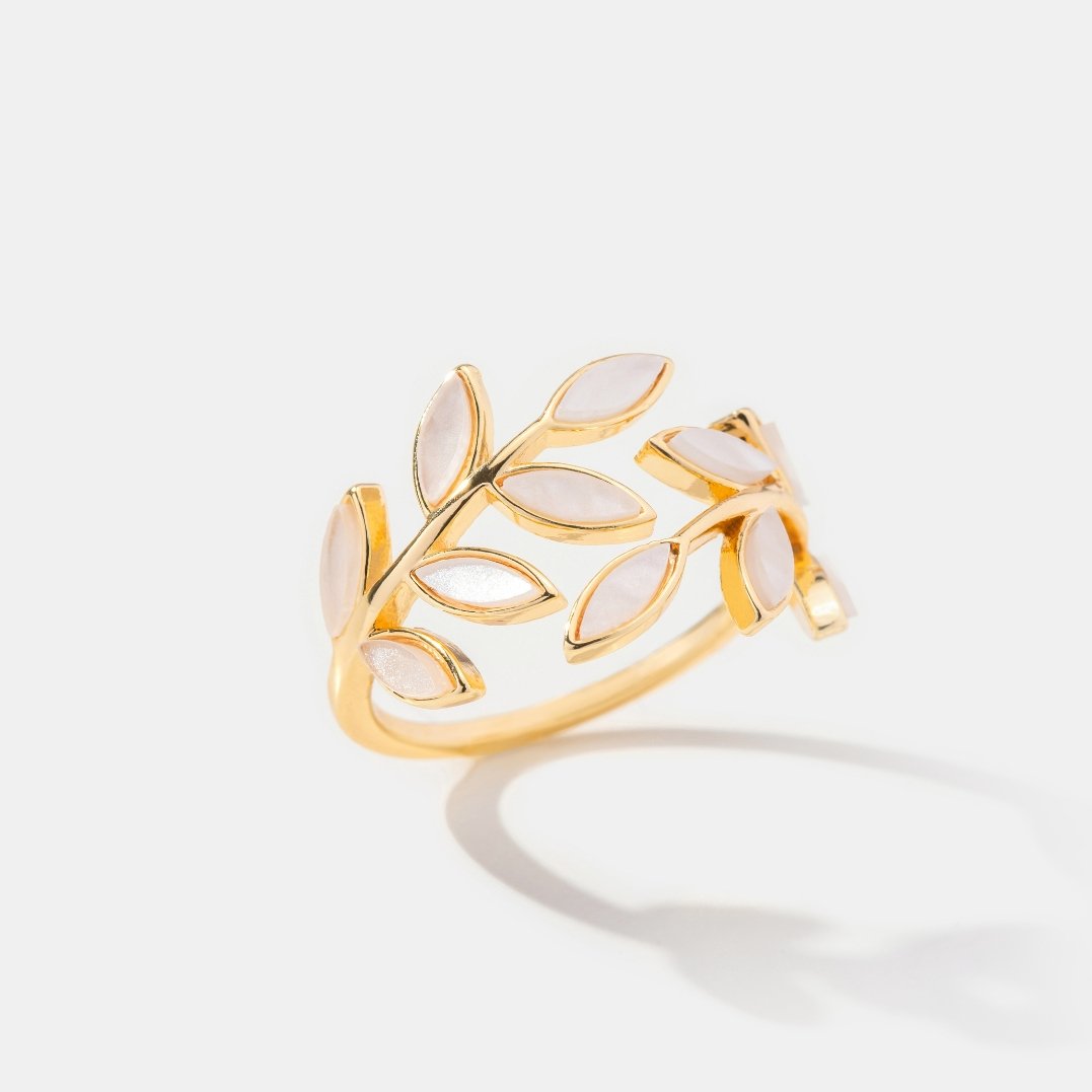 Olga | Goldblatt Ring für Damen