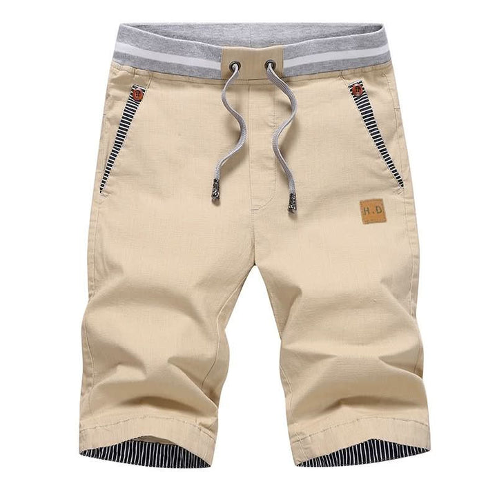 Mila | Knielange Shorts mit Taschen und Kordelzug
