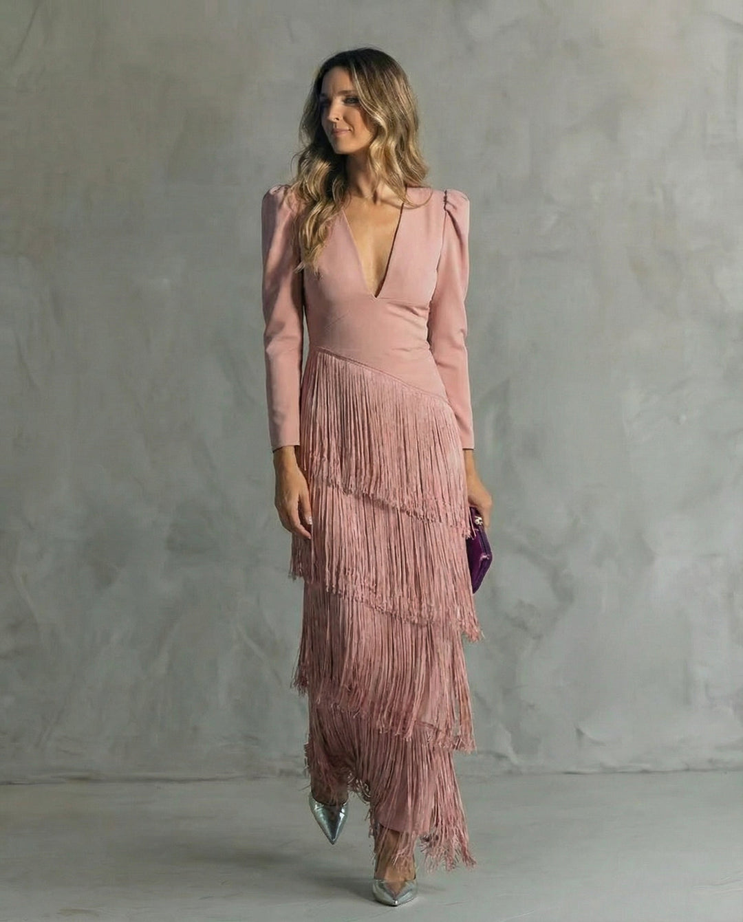 Clara | Schickes Midikleid für Damen mit Fransenärmeln und V-Ausschnitt