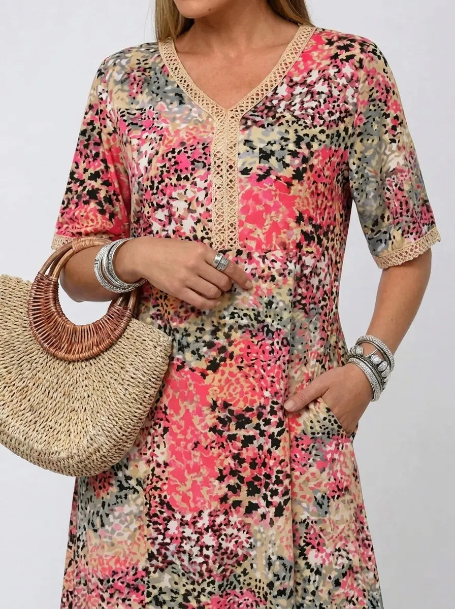 Fatima | Kleid für Damen mit Blumenmuster, V-Ausschnitt und kurzen Ärmeln